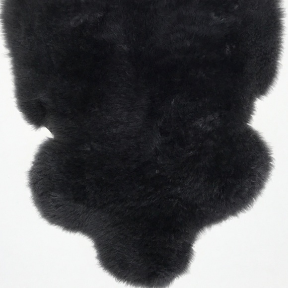 New Patagonian Sheepskin 2’ x 3’ Ft Graphite Gray - Picture 5 of 5